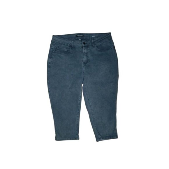 Judy Blue Size 16W Plus Size Distressed STRETCH Capri Fit Cropped Denim Jeans - Picture 1 of 2